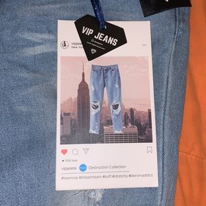 Light Denim Distressed Jeans (Juniors)